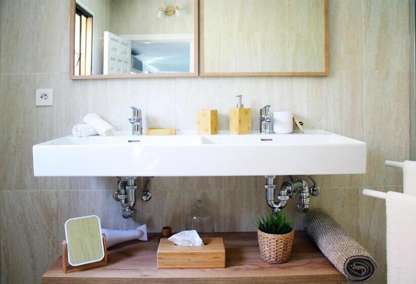 The Garden & Pool House Banus