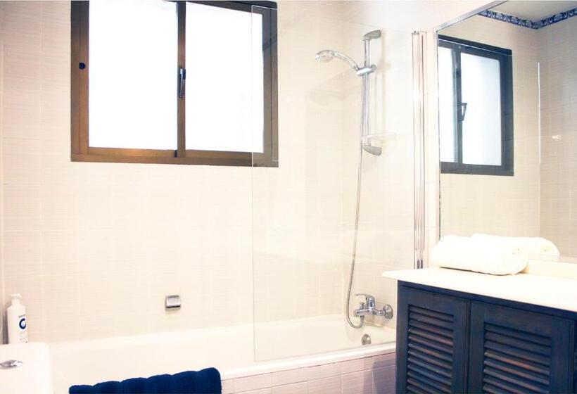 The Garden & Pool House Banus