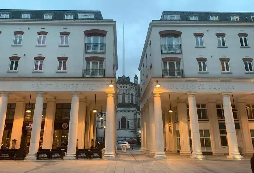 Weekend City Break Plush Pad