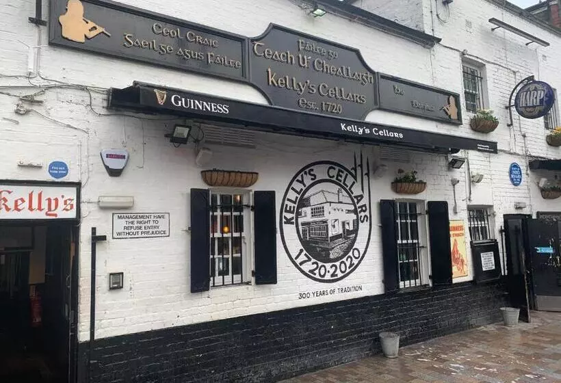 Weekend City Break Plush Pad