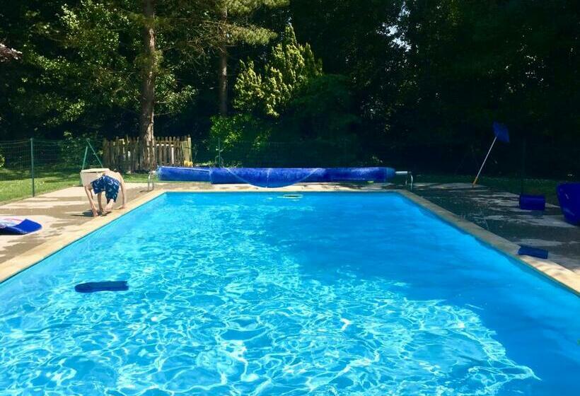 Chateau De La Vallee East Or West Wing