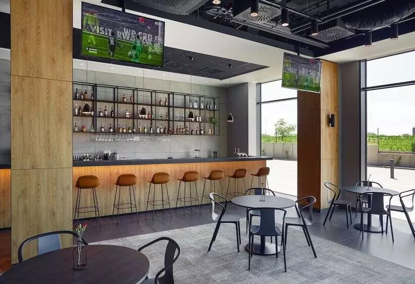 Q Hotel Plus Wrocław Bielany