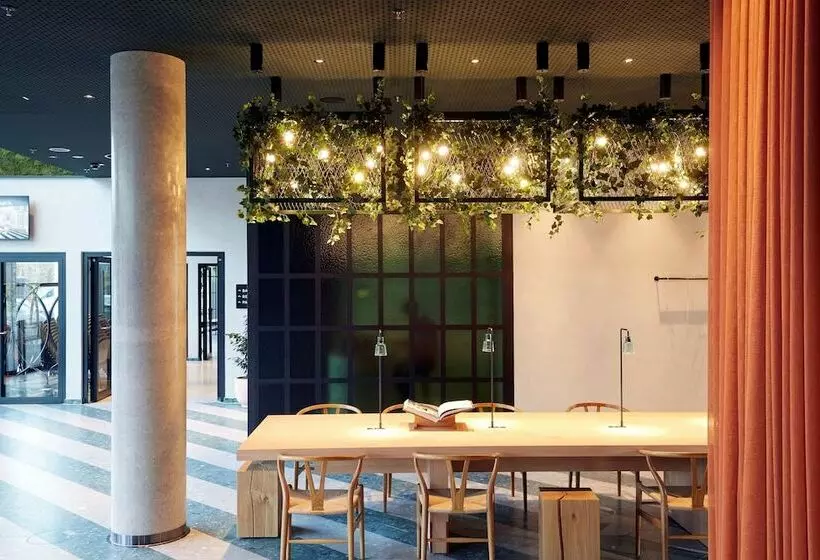 Hotelli Scandic Frankfurt Hafenpark