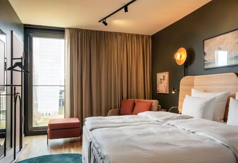 Hotelli Scandic Frankfurt Hafenpark