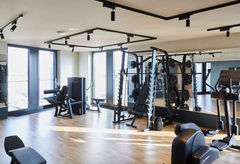 Hotelli Scandic Frankfurt Hafenpark