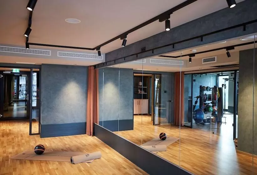 Hotelli Scandic Frankfurt Hafenpark