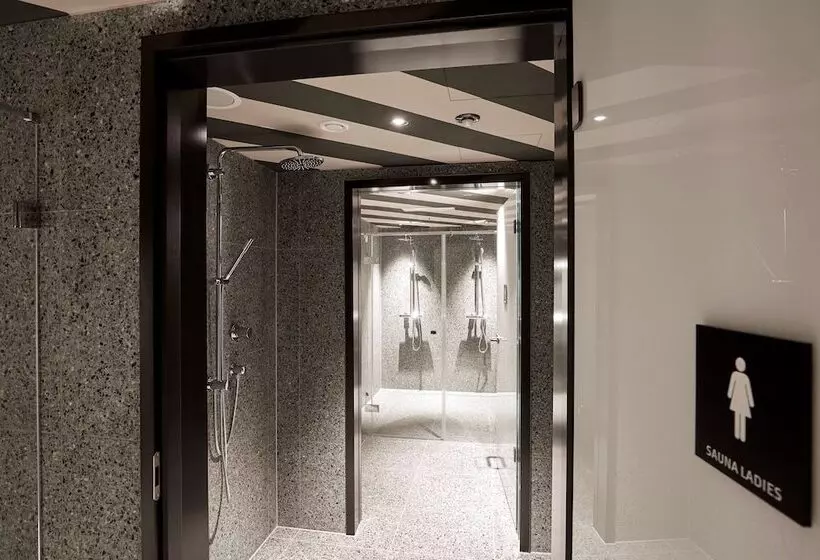 Hotelli Scandic Frankfurt Hafenpark