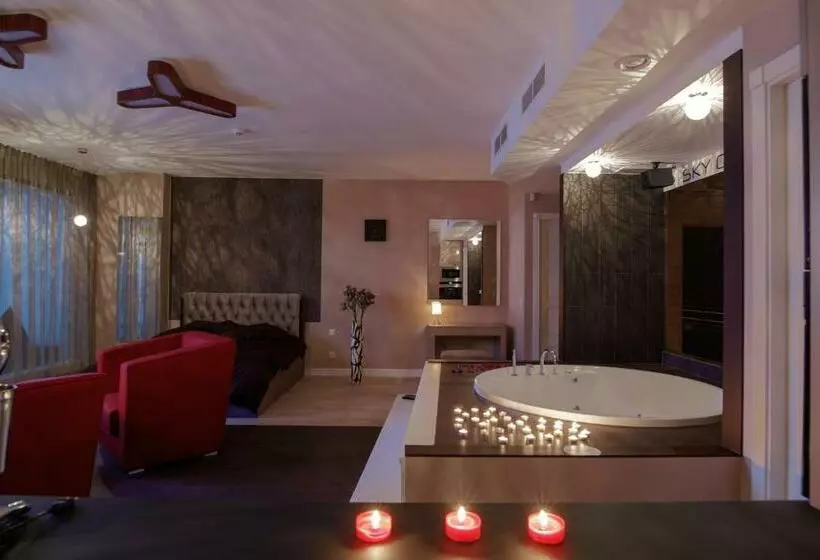 Sky Chocolate Jacuzzi 30 Floor