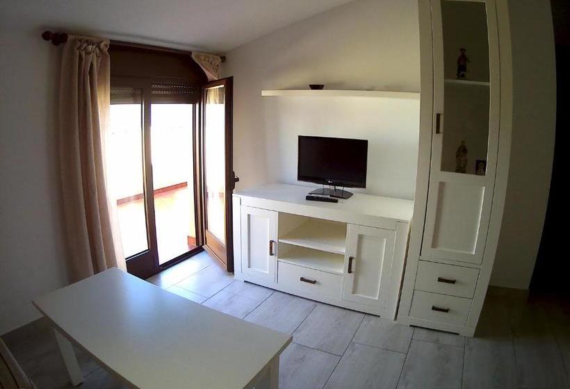 Apartamentos Turisticos Mirayuste