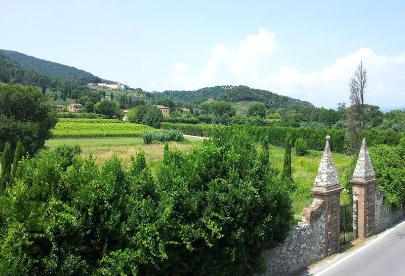 민박 Villa La Perla