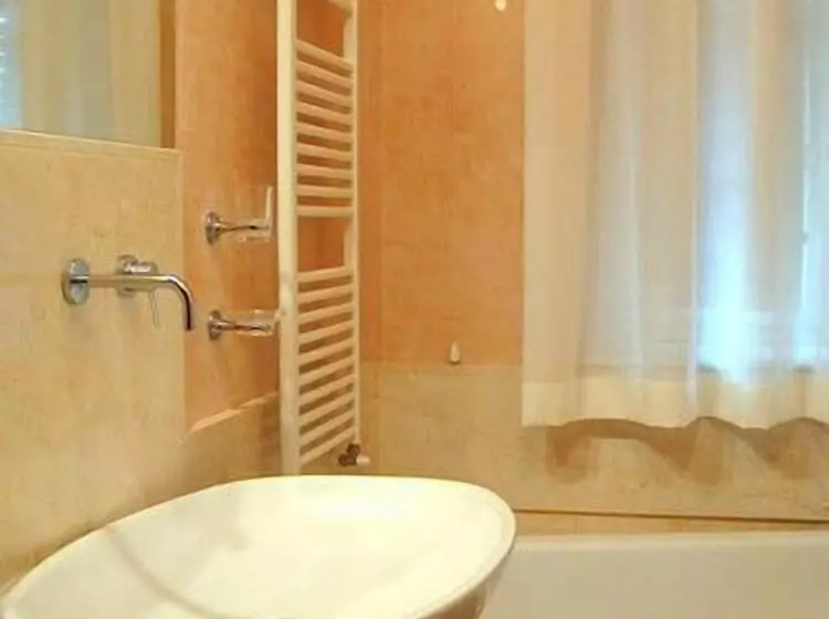 민박 Villa La Perla