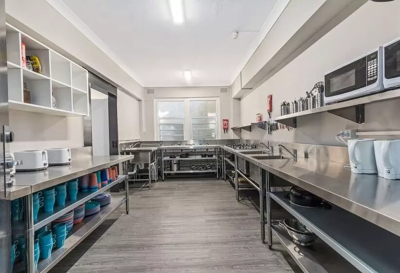 Отель Ady S Place Backpackers