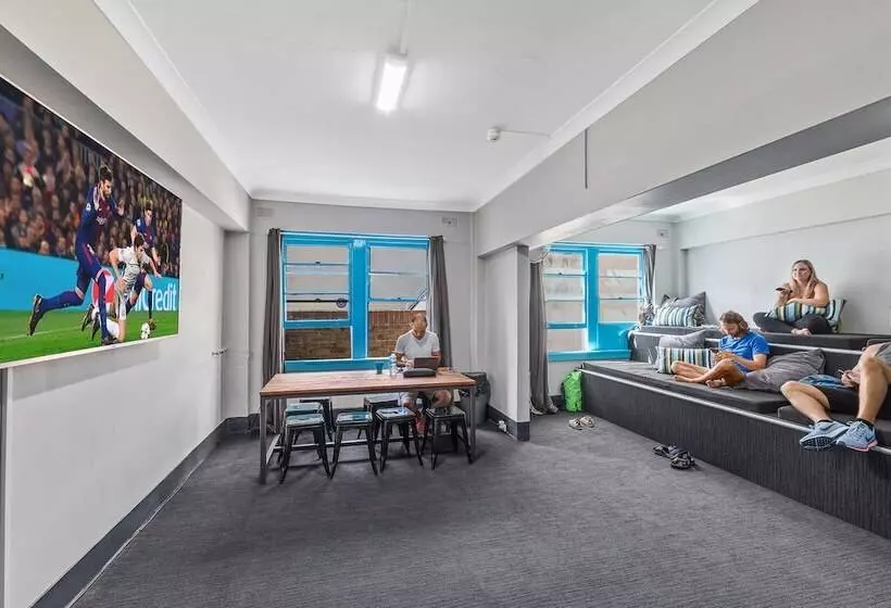 Отель Ady S Place Backpackers