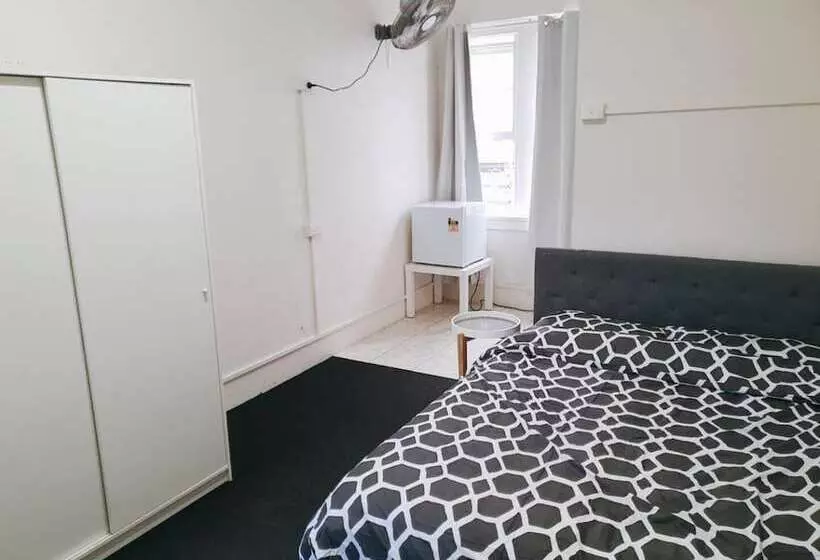 Отель Ady S Place Backpackers