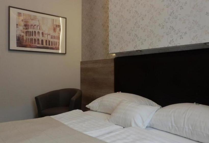 ホテル Caesar Panzió