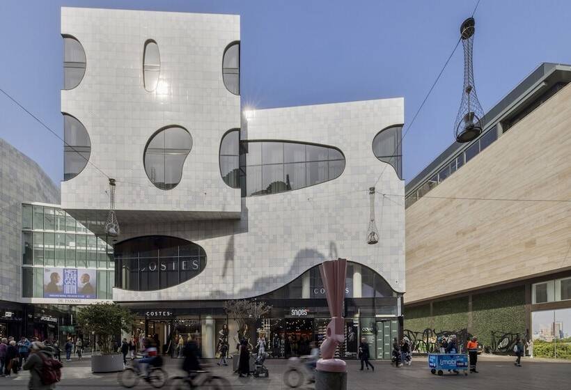 Hotelli Cove Centrum