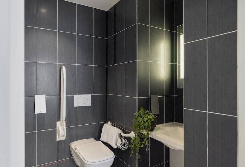 Hotelli Cove Centrum