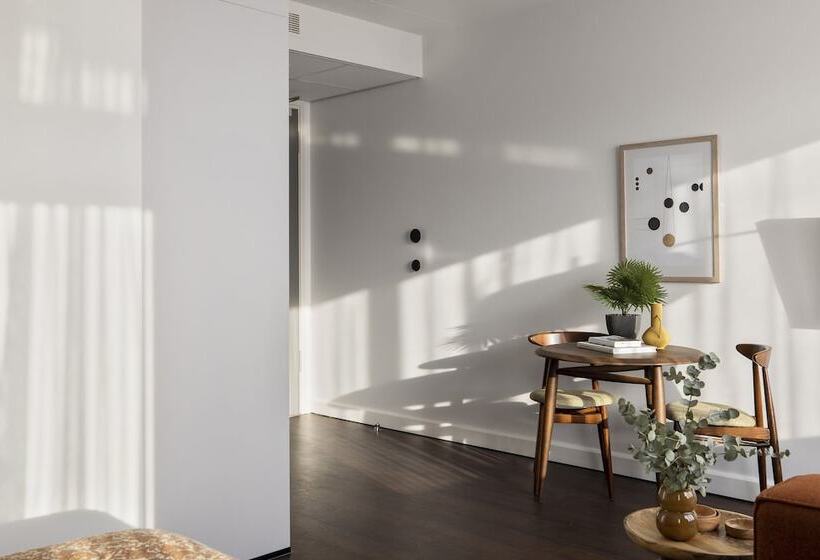 Hotelli Cove Centrum