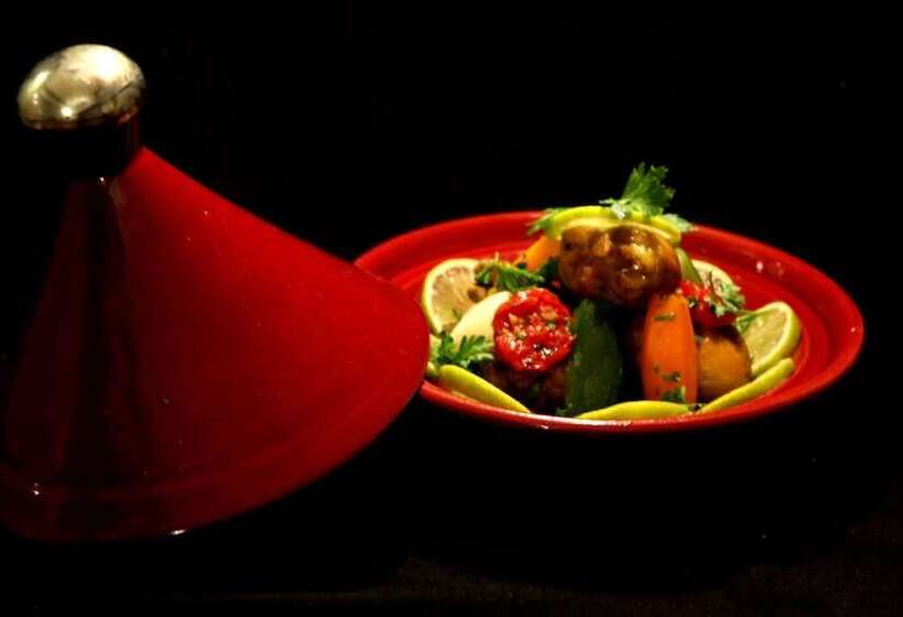 هتل De La Banniere De France