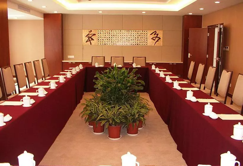 Donghu Service Apartment