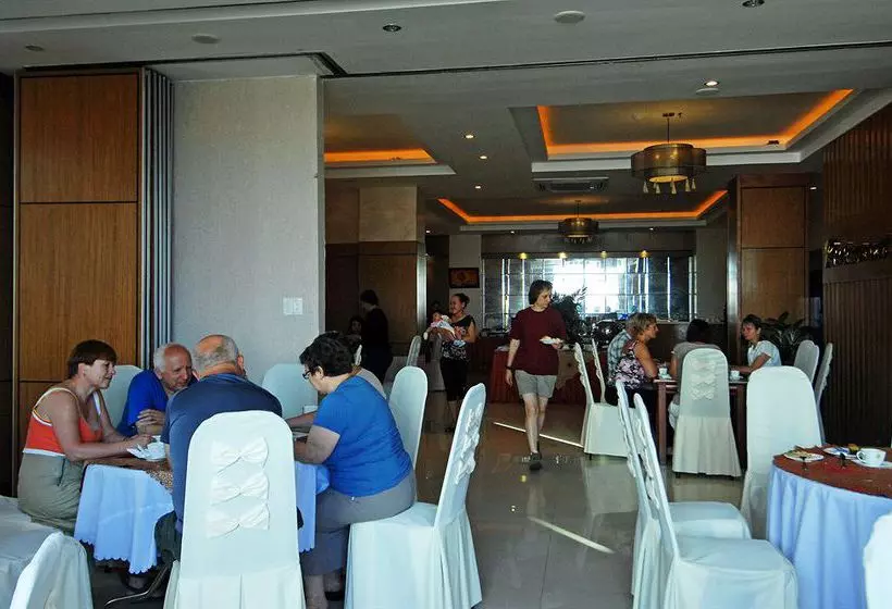 هتل Fansipan Danang