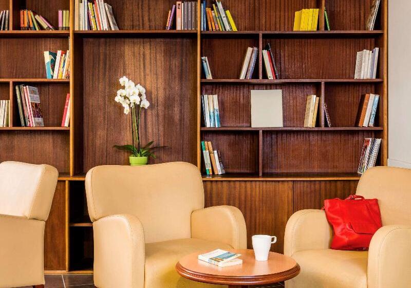 Greet Hotel Evreux Centre   Route De Normandie By Accor