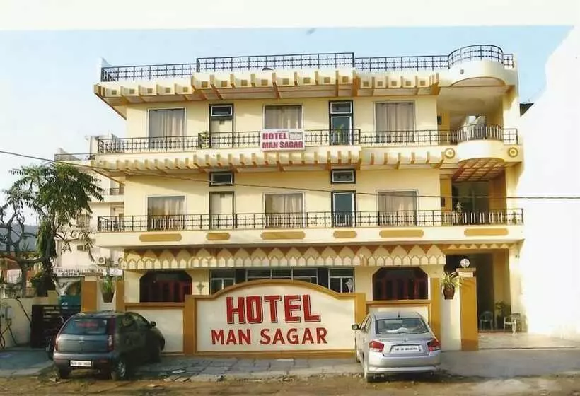 בית מלון כפרי Mansagar
