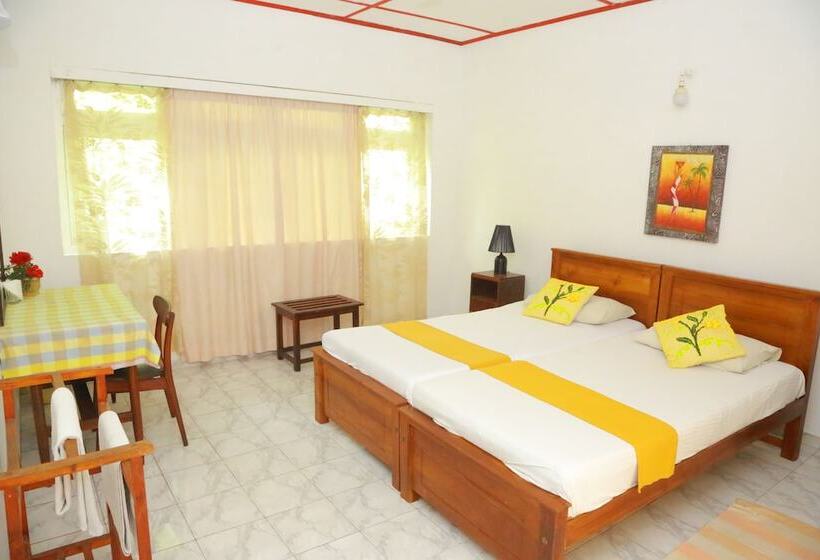 ホテル Ranveli Beach Resort