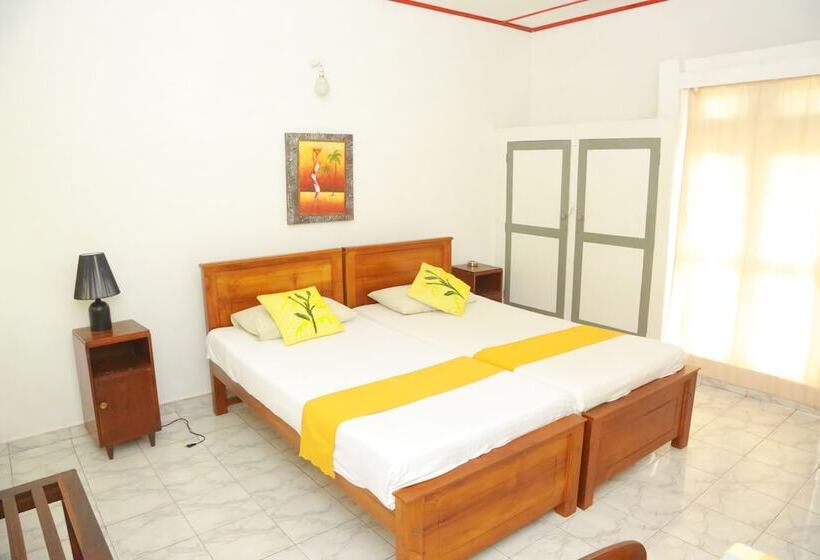 ホテル Ranveli Beach Resort