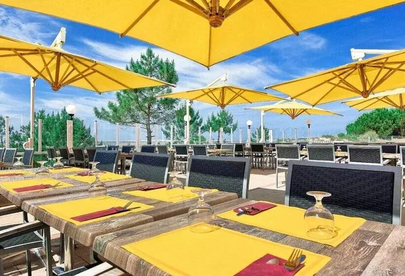 Village Club De La Grande Baie