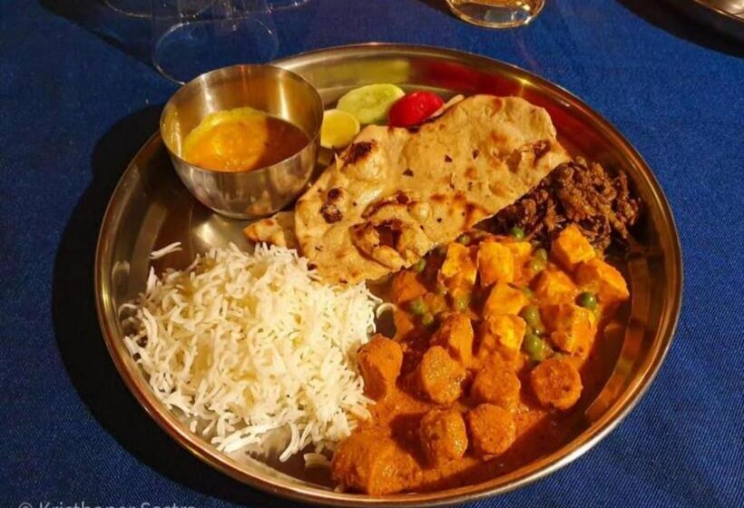 Hotel Saffron   Luxurious Desert Camp