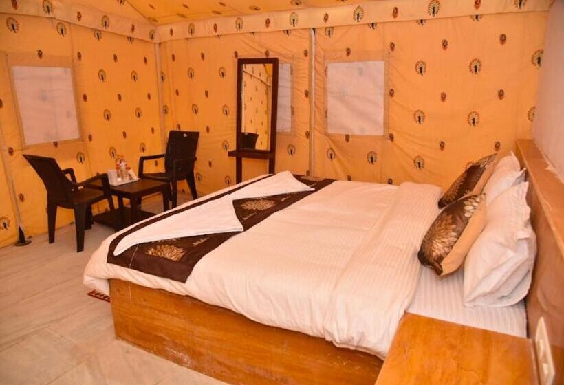 Hotel Saffron   Luxurious Desert Camp