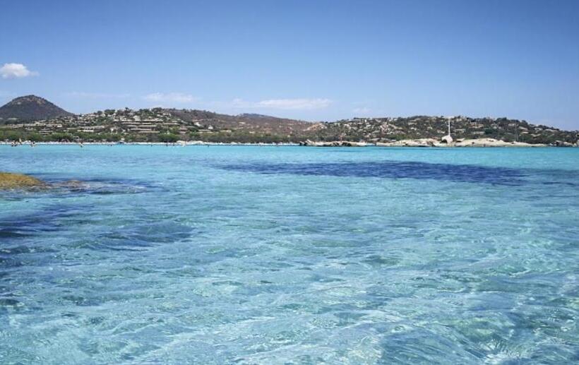 پانسیون Les Jardins De Santa Giulia   Charmante Chambre D Hôte 2