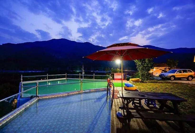 ホテル Gurye Seomjingang Panorama Pension