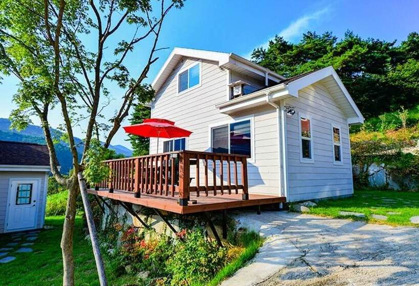 Hotel Gurye Seomjingang Panorama Pension