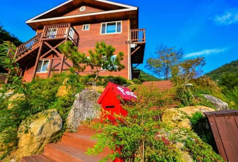 ホテル Gurye Seomjingang Panorama Pension
