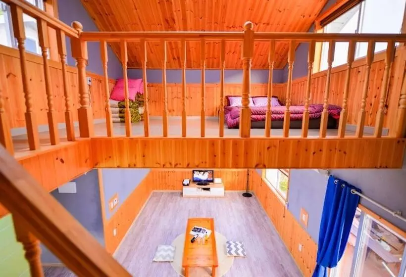 ホテル Gurye Seomjingang Panorama Pension