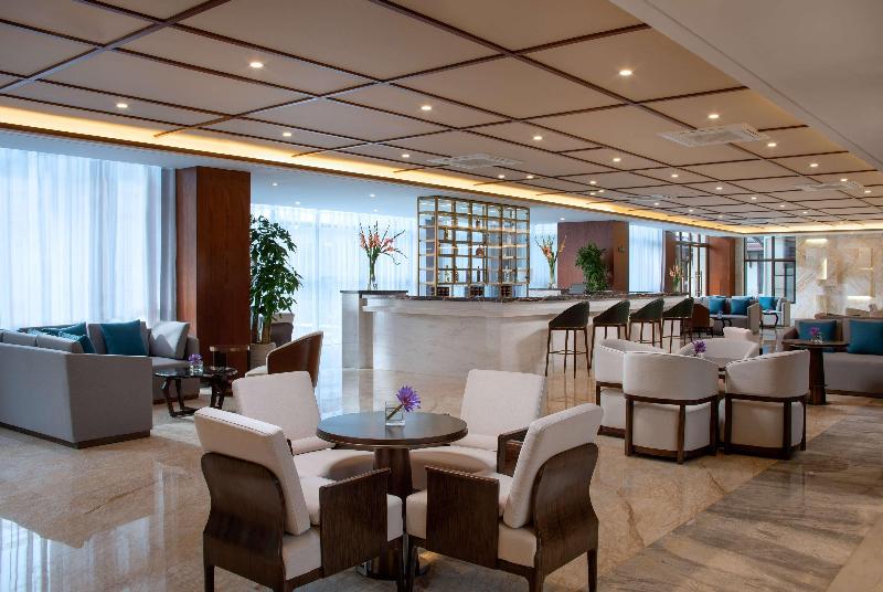 Howard Johnson By Wyndham Lakeview Hotel Kunming