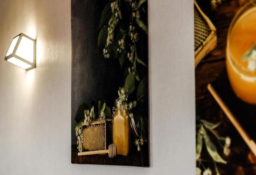 בית מלון כפרי 107