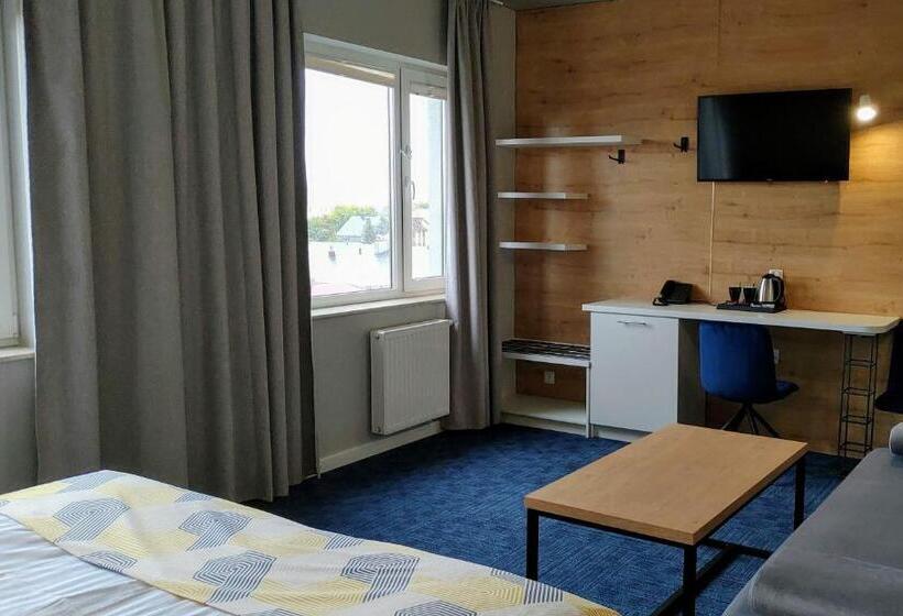 בית מלון כפרי 107