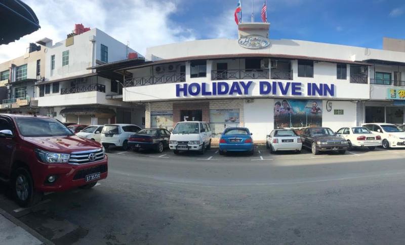 בית מלון כפרי Holiday Dive Inn