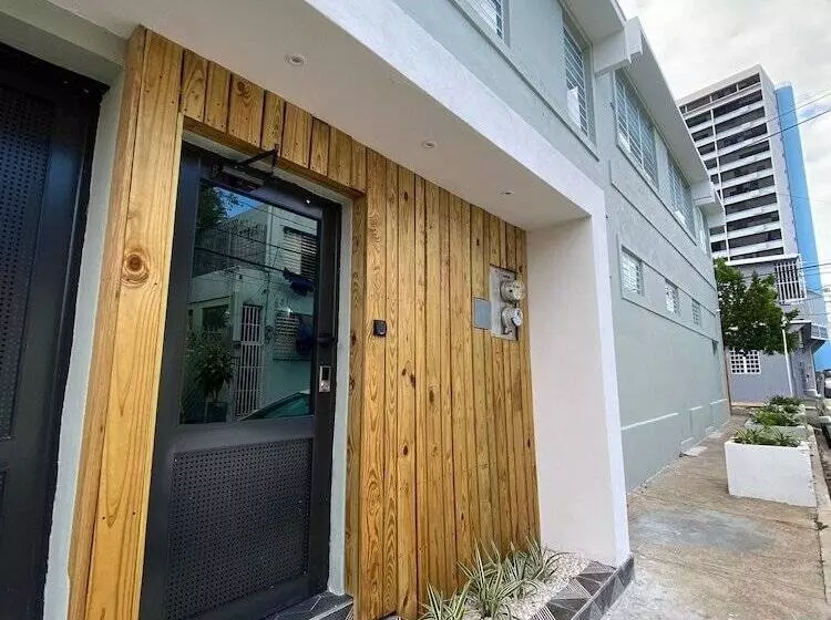 هتل La Buena Vida Inn