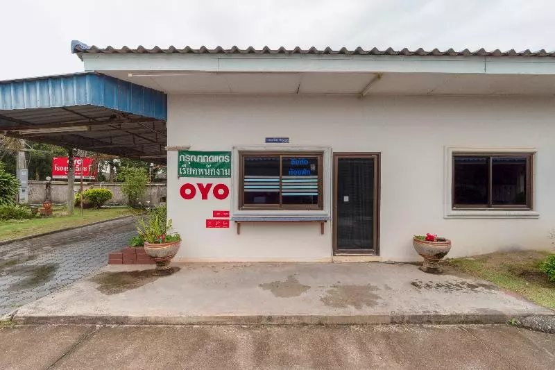 Let's Go Rayong Hotel By Oyo Rooms