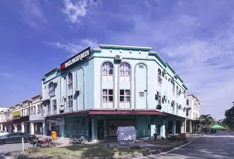 ホテル Night Queen Salak Tinggi