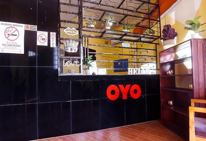 בית מלון כפרי Night Queen Salak Tinggi