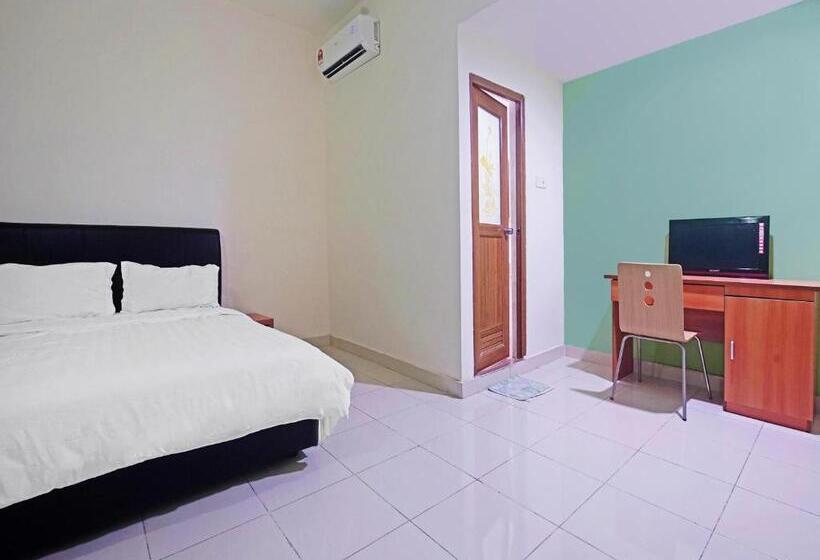 בית מלון כפרי Night Queen Salak Tinggi