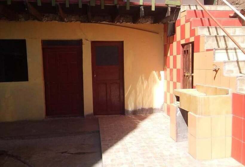 Pensjonat Casa Refugio House