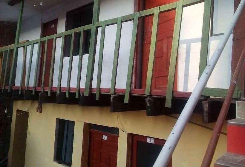 Pensjonat Casa Refugio House