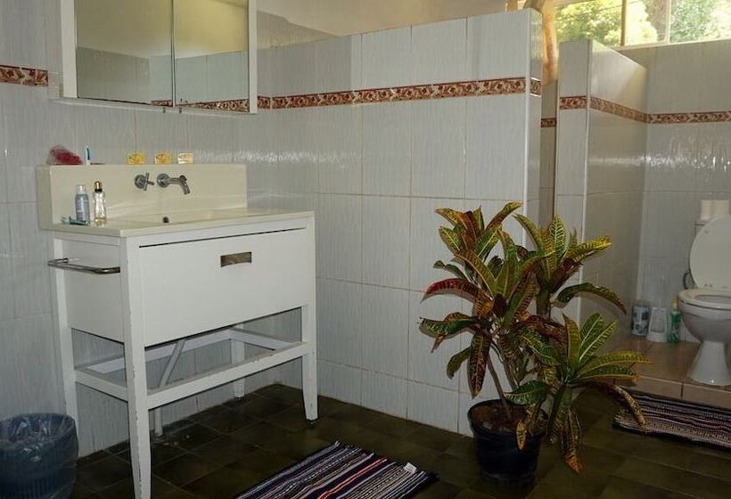 پانسیون Le Vely Lodge