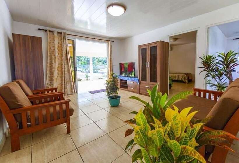 پانسیون Le Vely Lodge